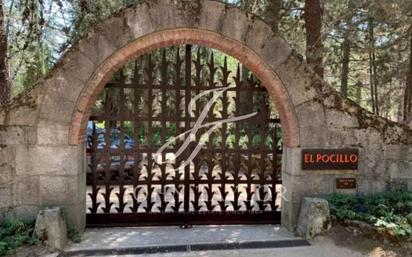 House or chalet for sale in Las Navas del Marqués   with Heating and Swimming Pool