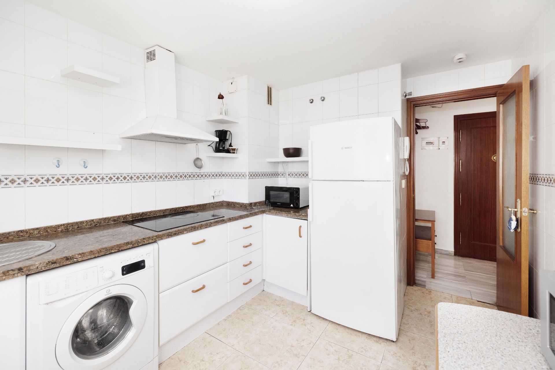 Cuina de Apartament en venda en  Sevilla Capital amb Aire condicionat, Moblat i Piscina comunitària