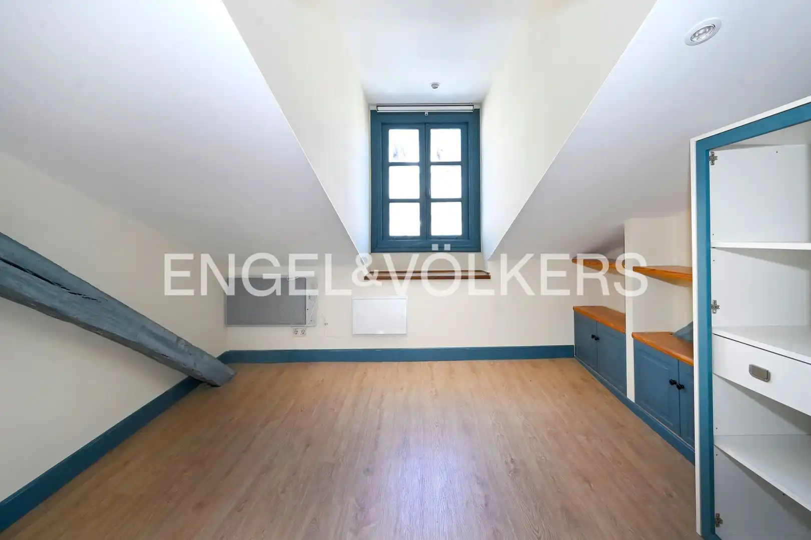Terrasse von Wohnung zur Miete in Santander mit Heizung