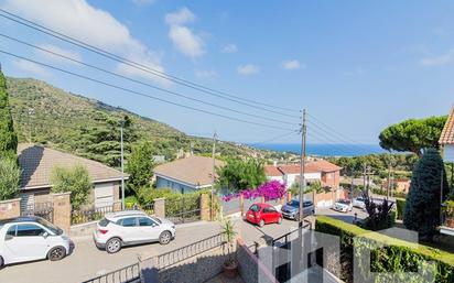 Vista exterior de Casa o xalet en venda en Teià amb Terrassa, Piscina i Balcó