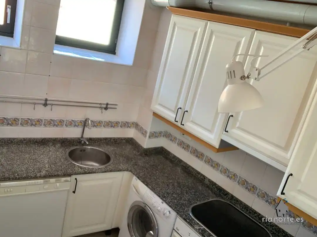 Cuina de Dúplex en venda en Avilés amb Calefacció