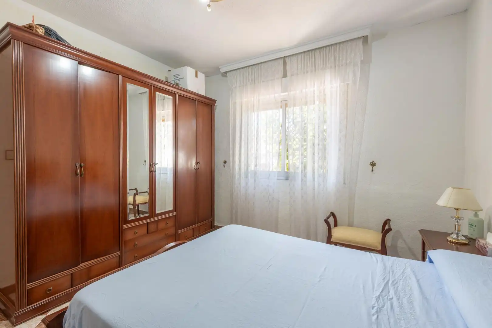 Dormitori de Casa o xalet en venda en La Zubia amb Terrassa