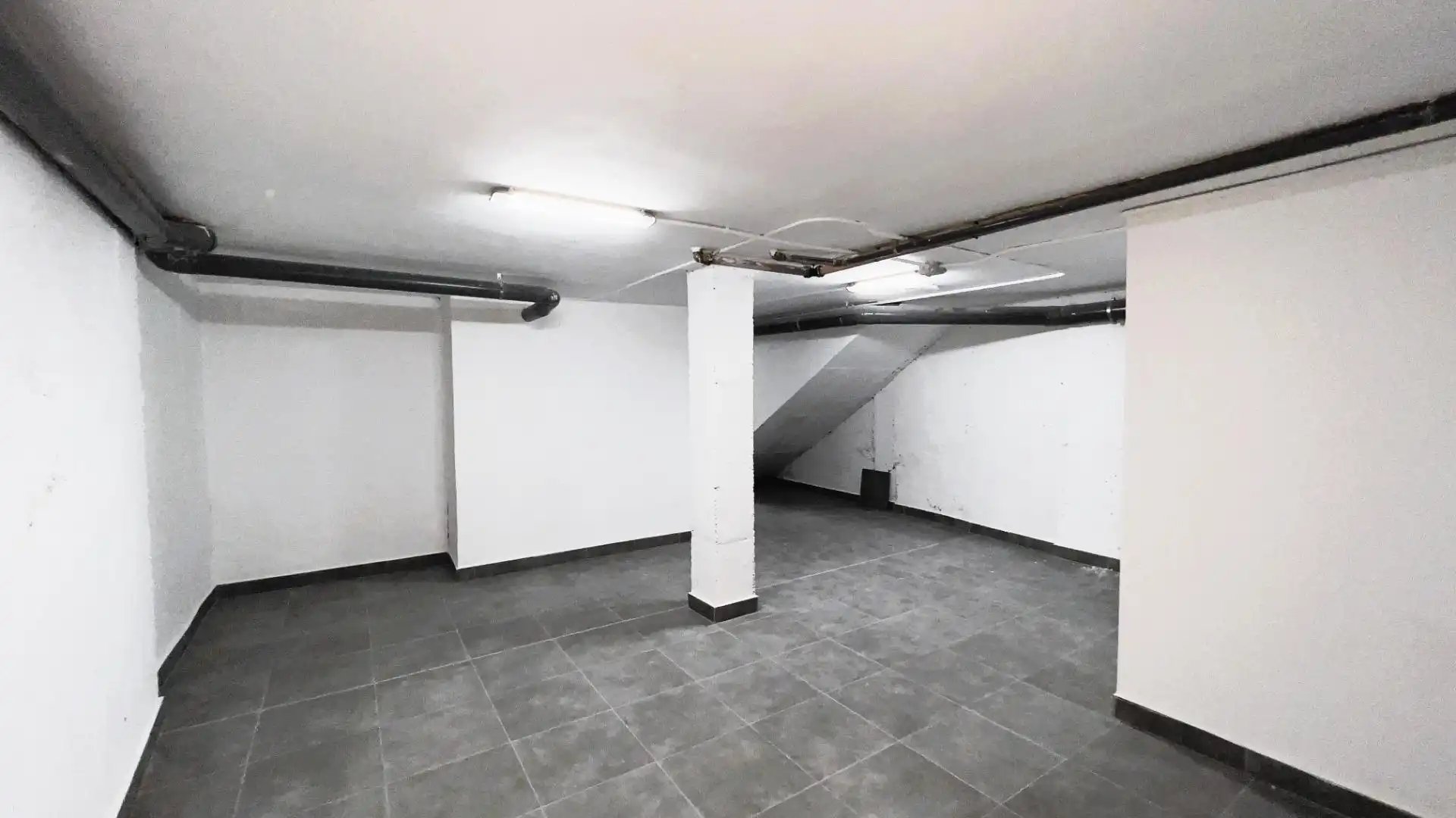 Business premises for sale in Calle de Basilio Boggiero, imagen 18
