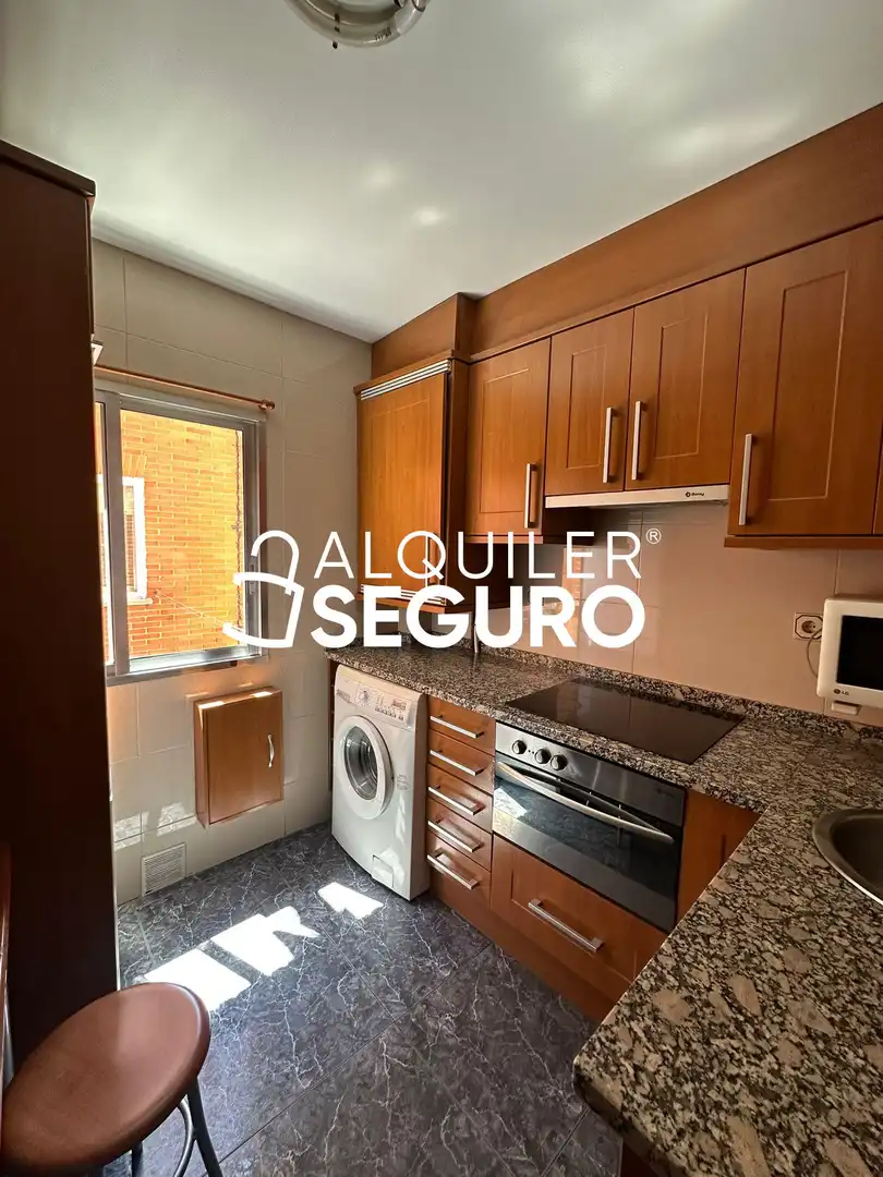 Cocina de Piso de alquiler en Móstoles con Aire acondicionado, Calefacción y Terraza
