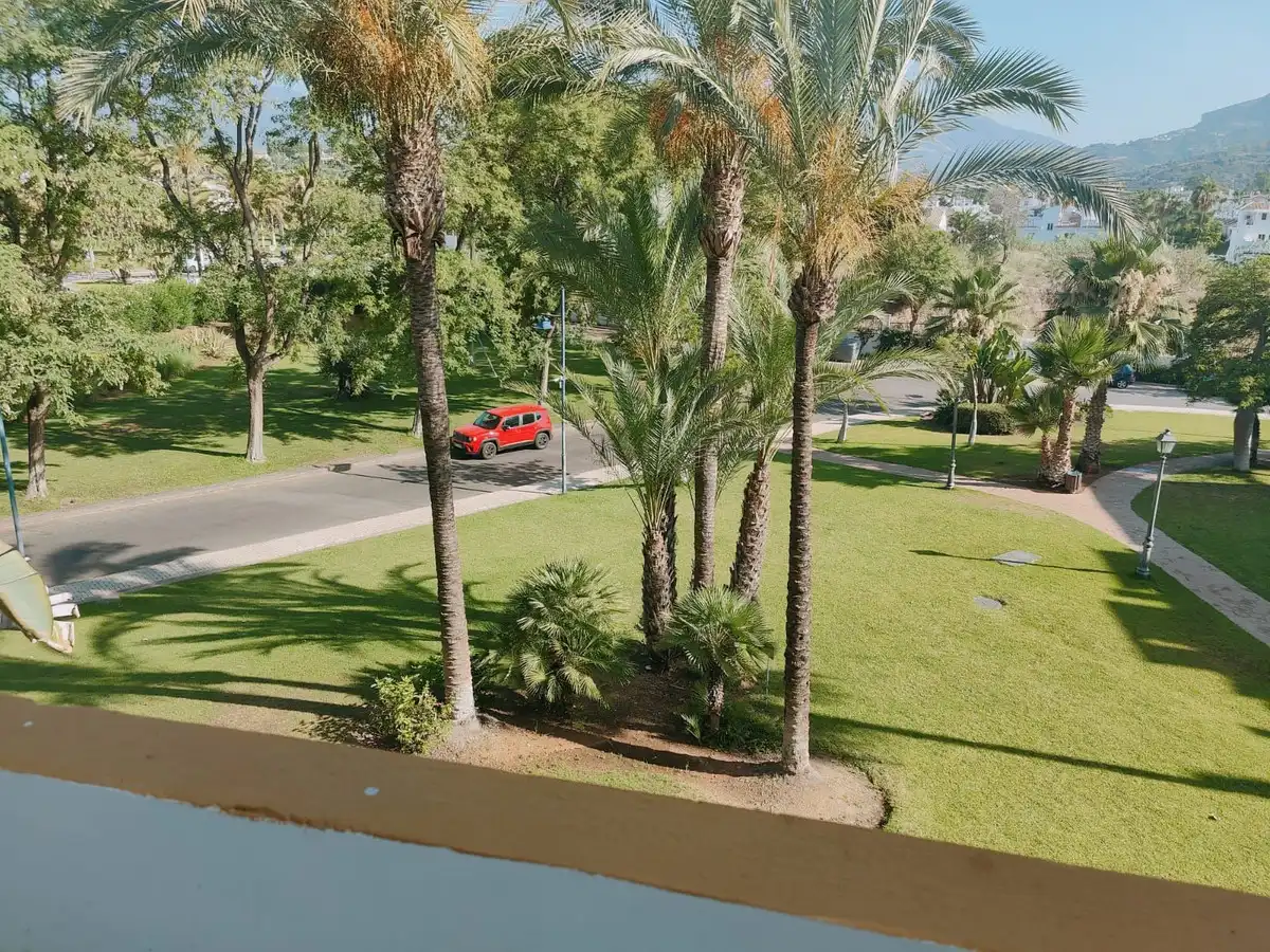 Apartamento con piscina en venta en Avenida Príncipe Salman 1, imagen 2