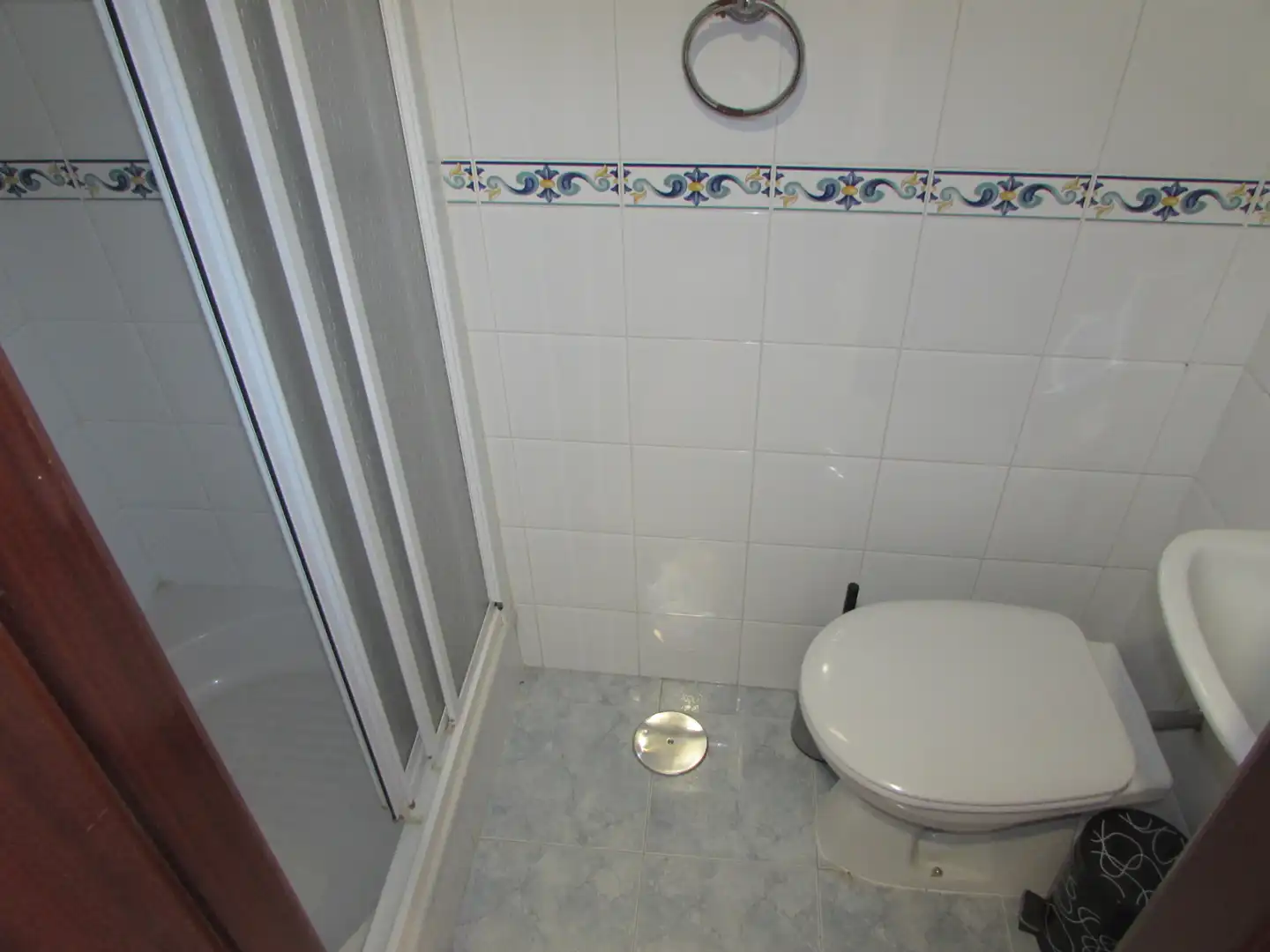 Bany de Pis en venda en Ferrol amb Calefacció, Traster i Moblat
