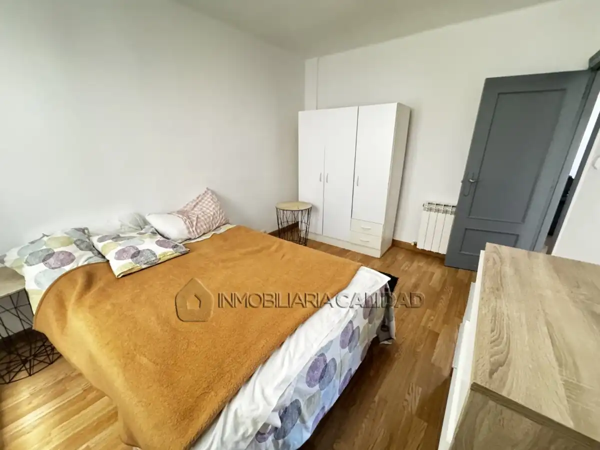 Habitación de Piso en venta en Burgos con Calefacción