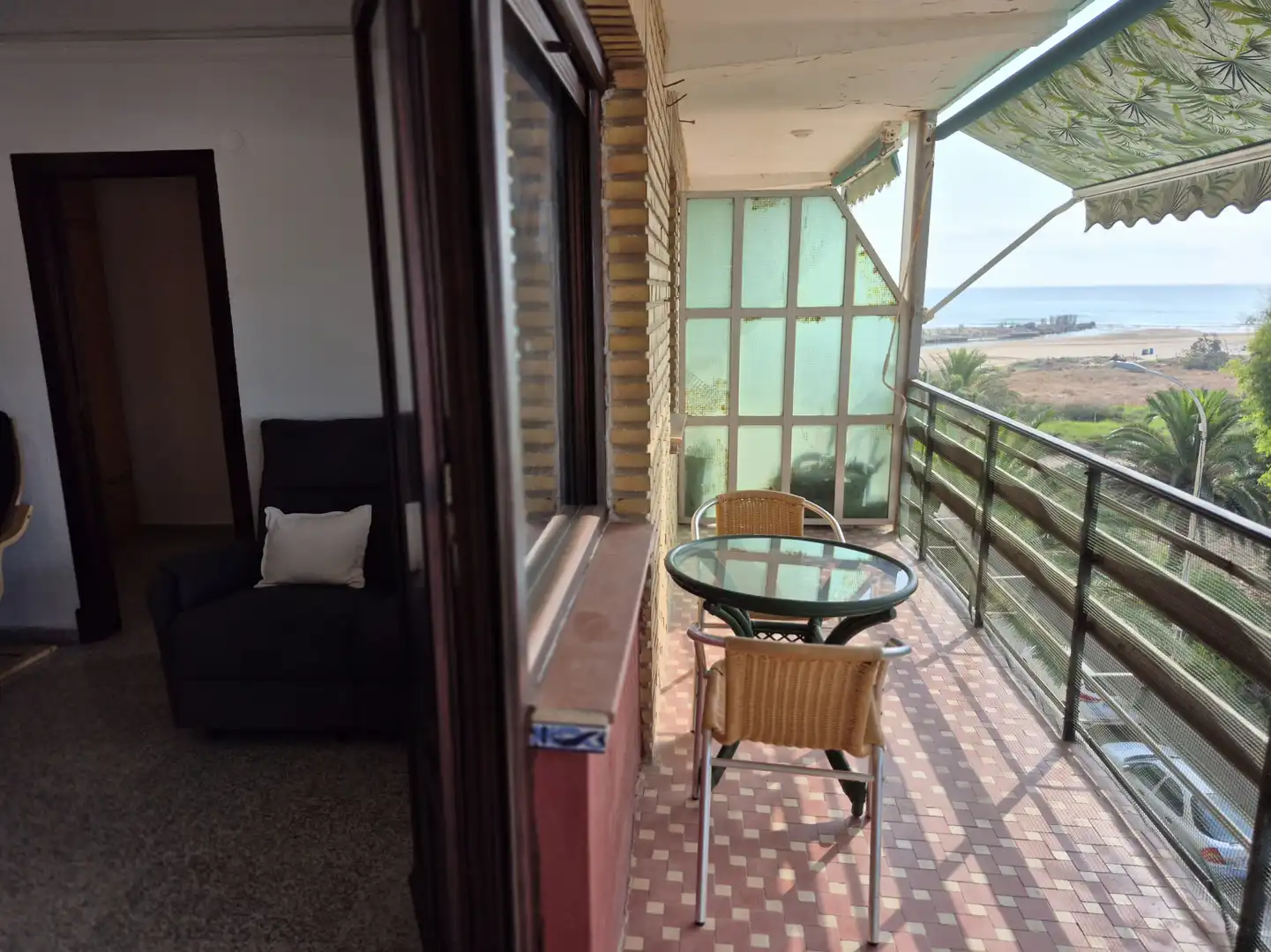 Flat with terrace to rent in Perellonet - CL TOLDILLA