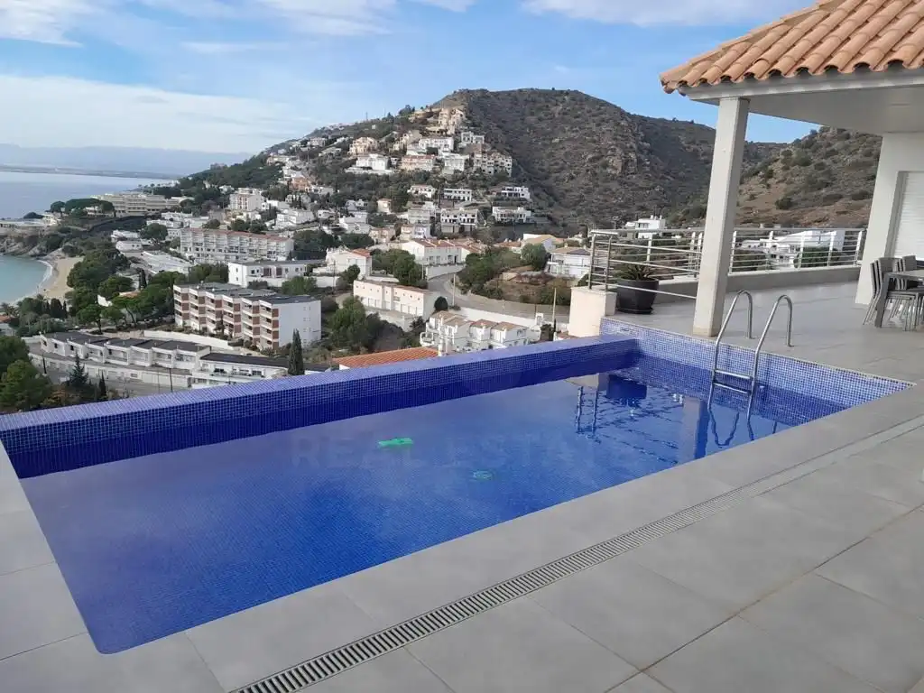 House with pool for sale in Almadrava - Canyelles - Puig-Rom, imagen 5