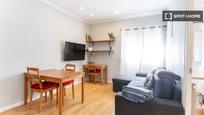 Living room of Flat to rent in  Barcelona Capital  with Air Conditioner, Heating and Furnished