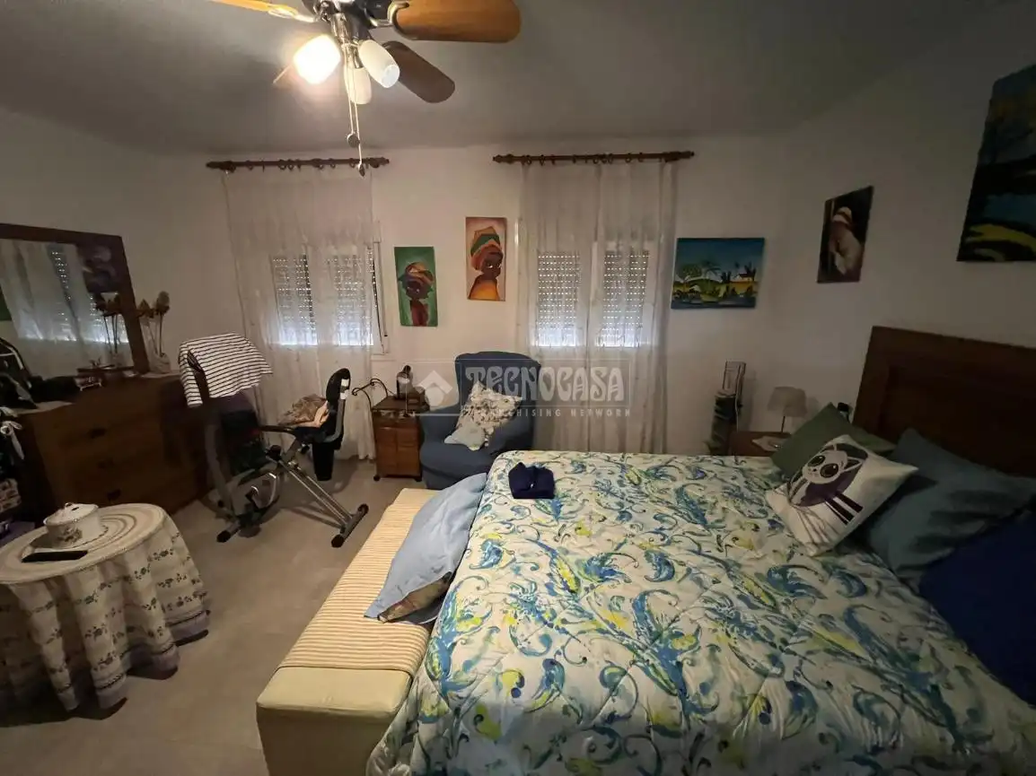 Habitación de Piso en venta en Almería