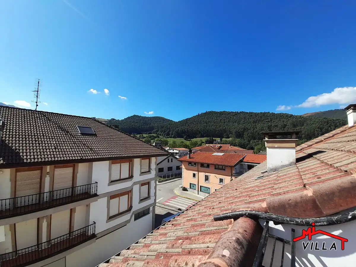 Vista exterior de Piso en venta en Ramales de la Victoria con Calefacción y Terraza