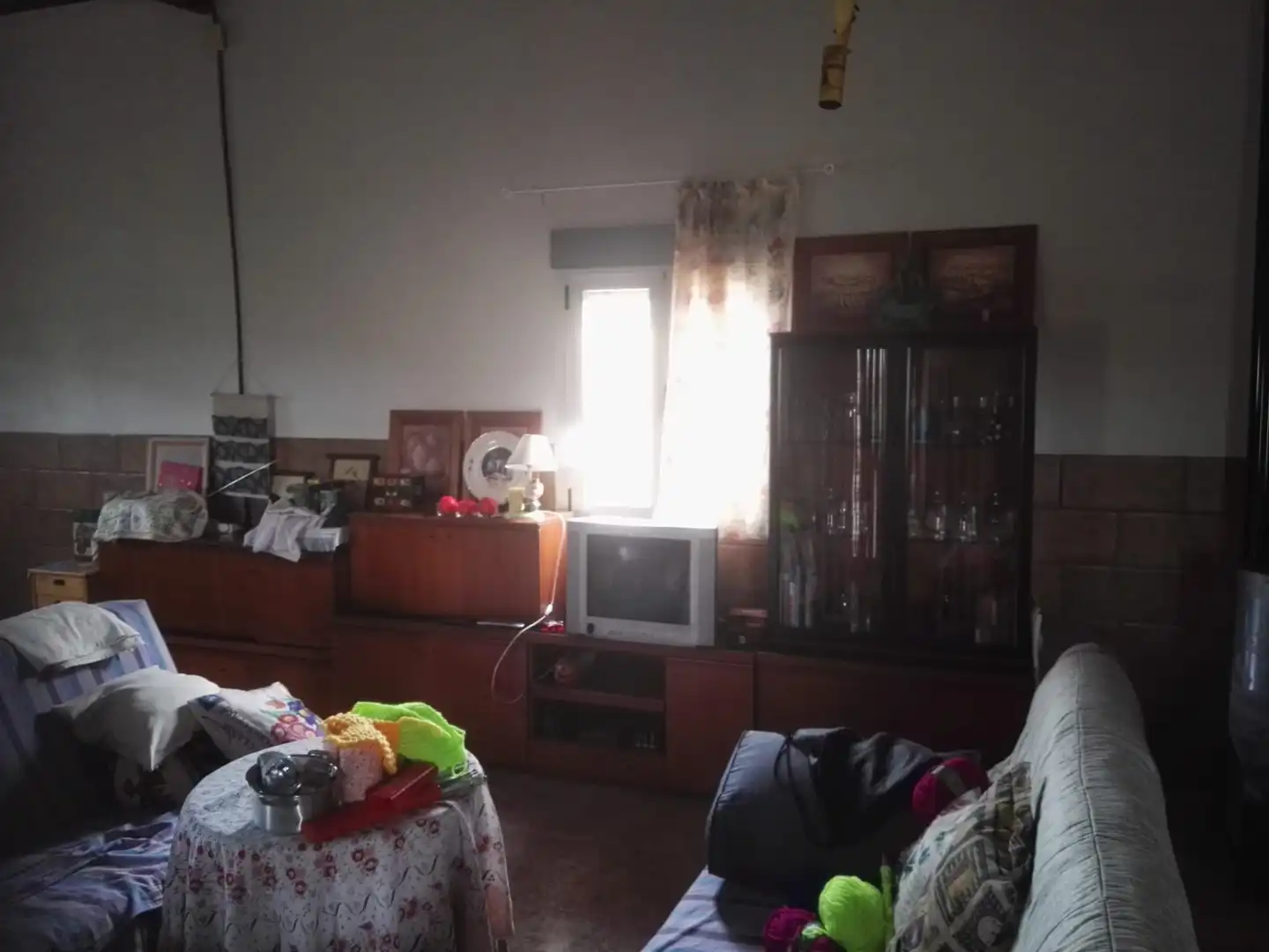 Sala de estar de Finca rústica en venta en Hinojosas de Calatrava con Trastero