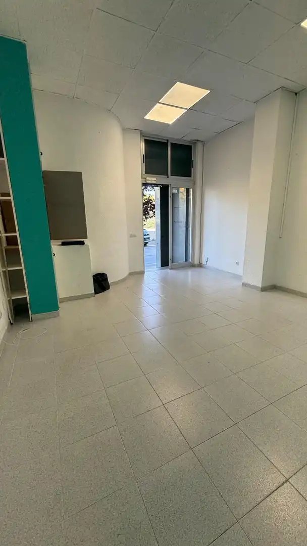 Local comercial en venda a Avenida del Mossèn Jaume Soler, imagen 5