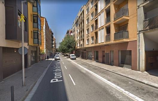 Exterior view of Box room to rent in Girona Capital