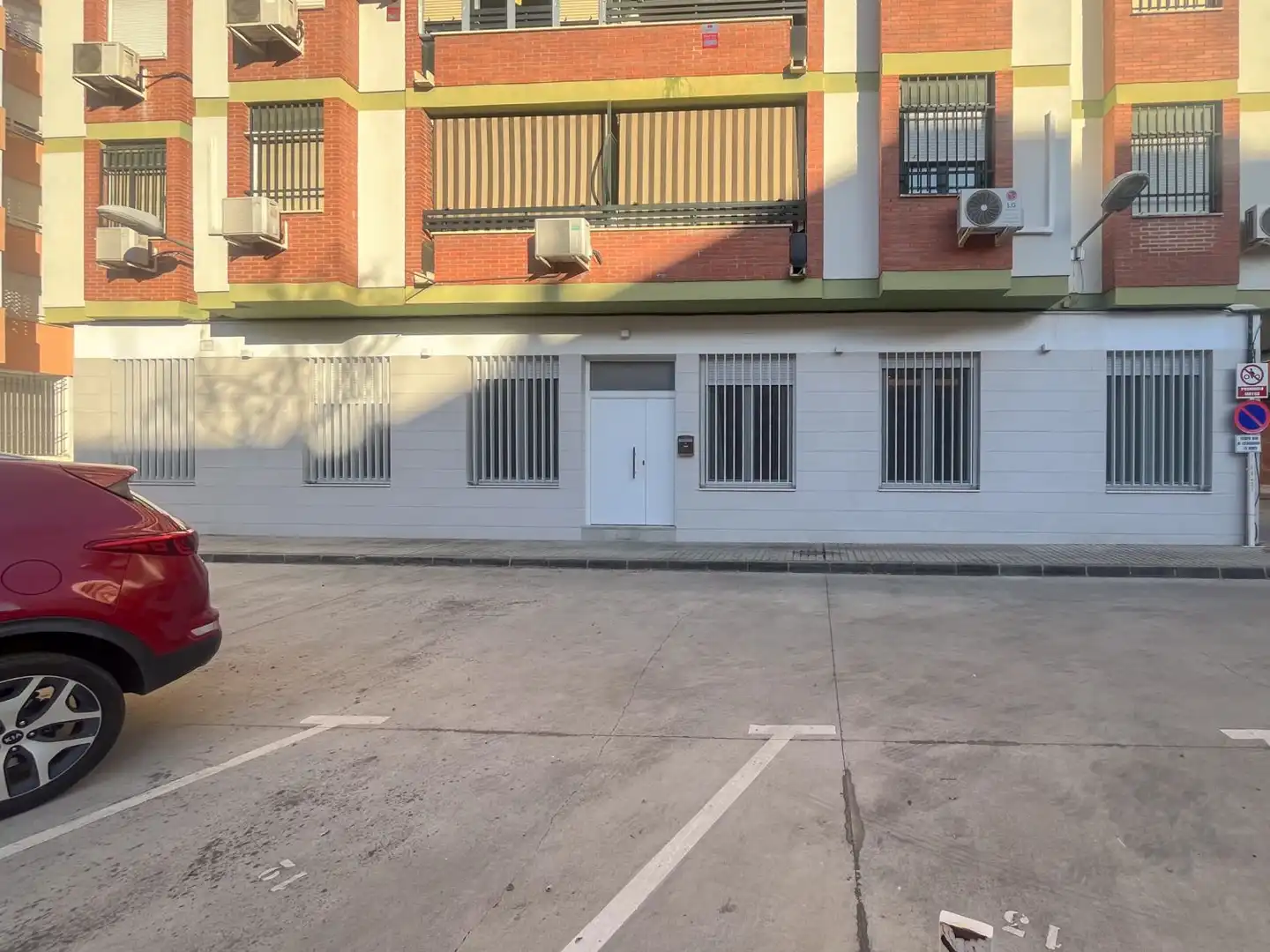 Vista exterior de Piso en venta en Sevilla con Aire acondicionado y Calefacción