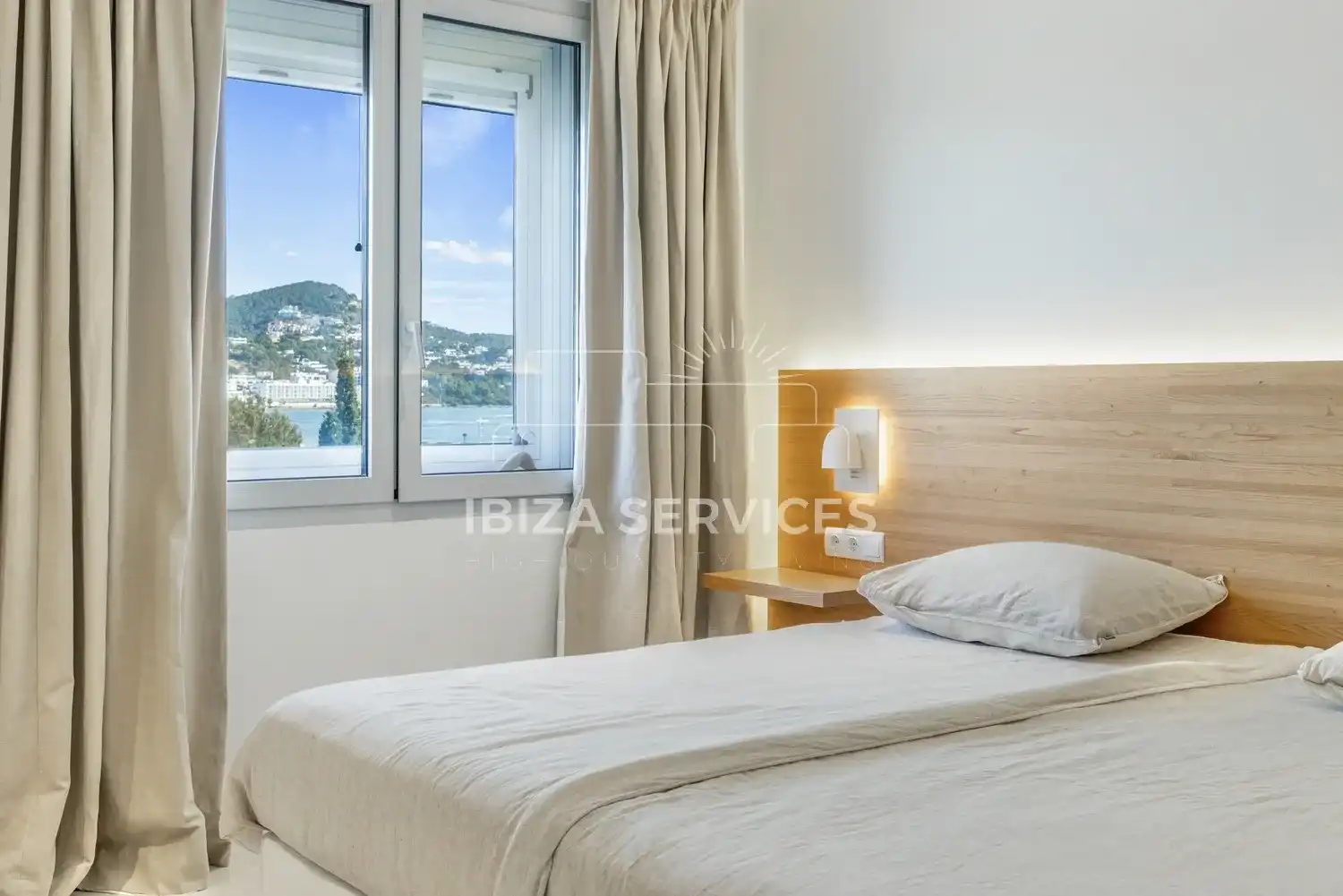 Bedroom of Flat for rent in Eivissa  with Air Conditioner and Swimming Pool