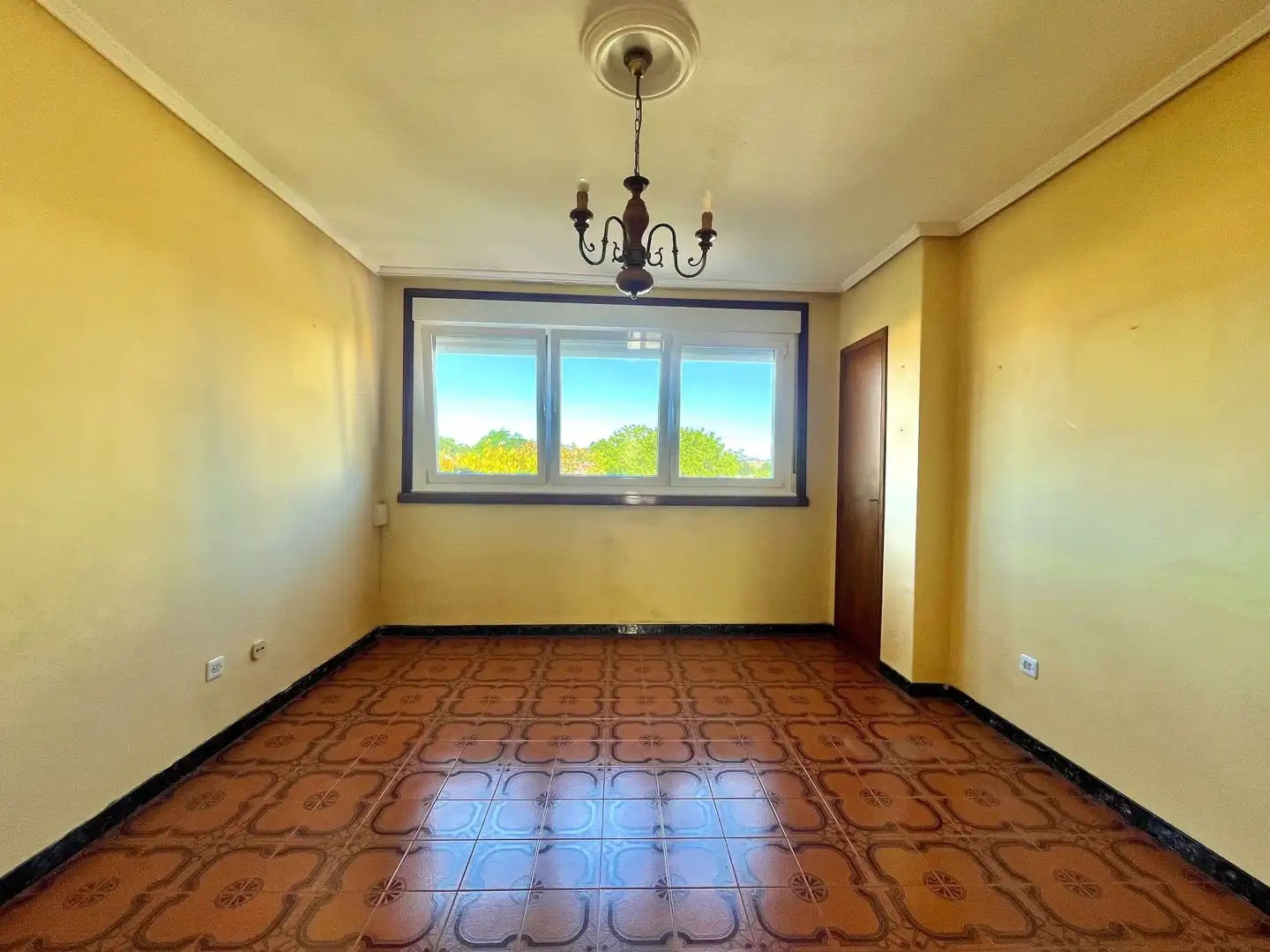 Esszimmer von Wohnung zum Verkauf in Oleiros mit Heizung