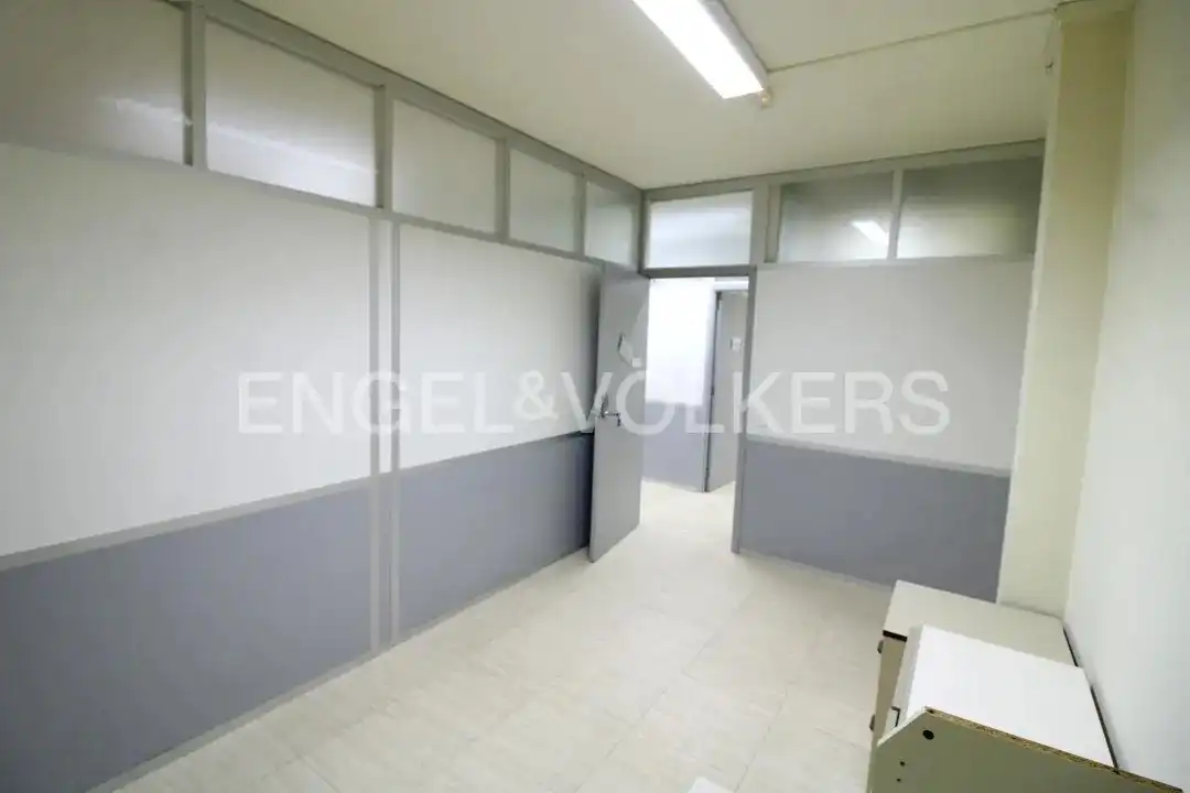 Office space for sale in Carrer la Parra, imagen 8