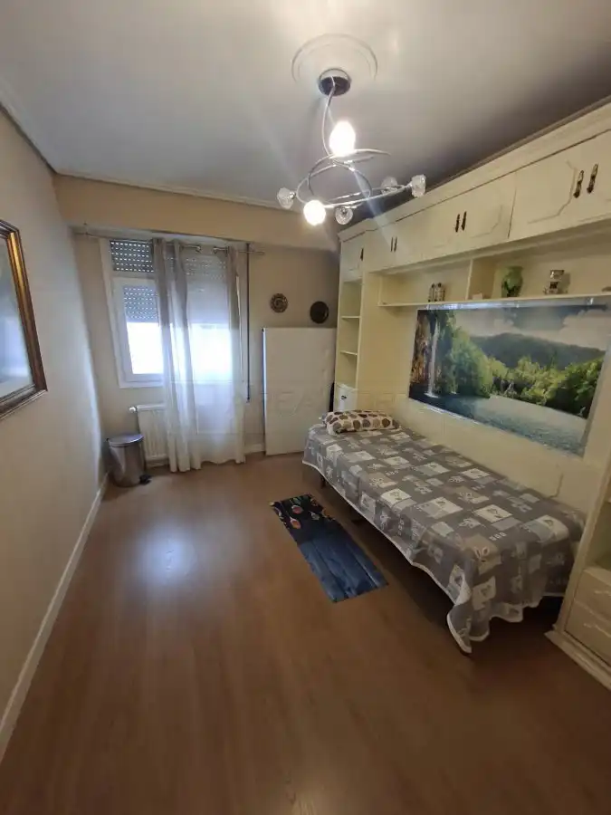 Bedroom of Flat for sale in Lovaina