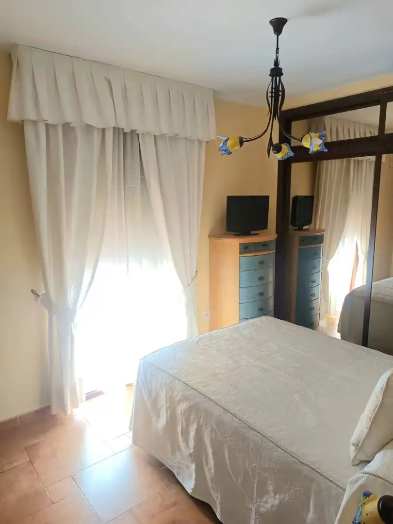 Dormitori de Casa o xalet en venda en Benalmádena amb Aire condicionat, Calefacció i Jardí privat