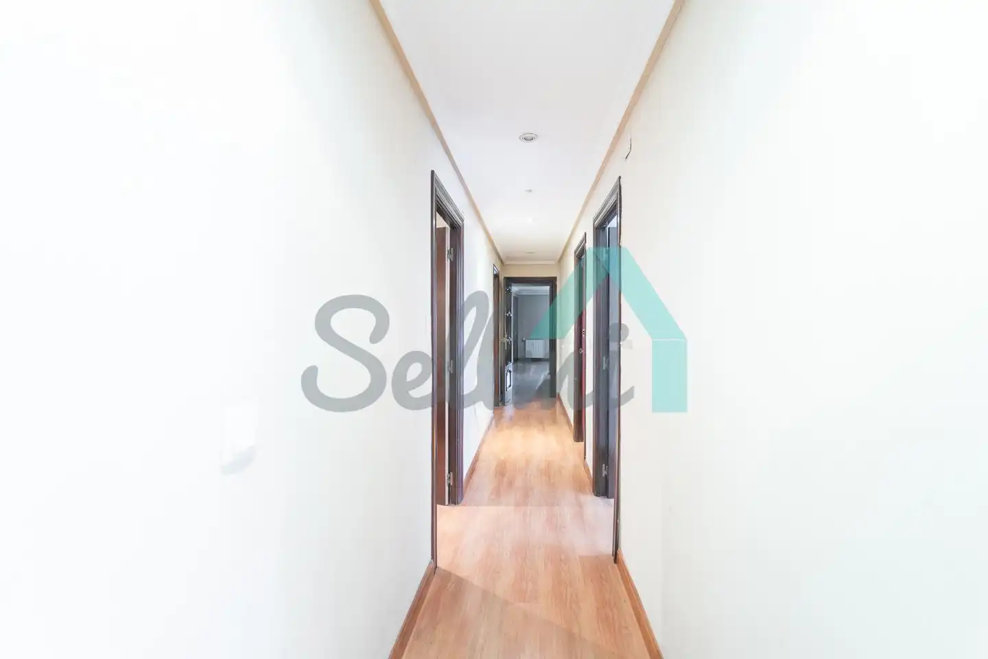 Piso en venta en Oviedo  con Calefacción, Terraza y Trastero