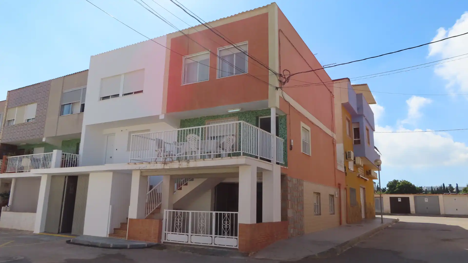 Vista exterior de Casa adosada en venta en Mar Menor de Cartagena – Cabo de Palos