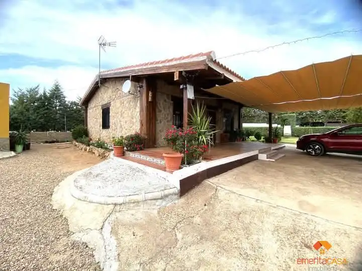 Vista exterior de Finca rústica en venta en Don Álvaro