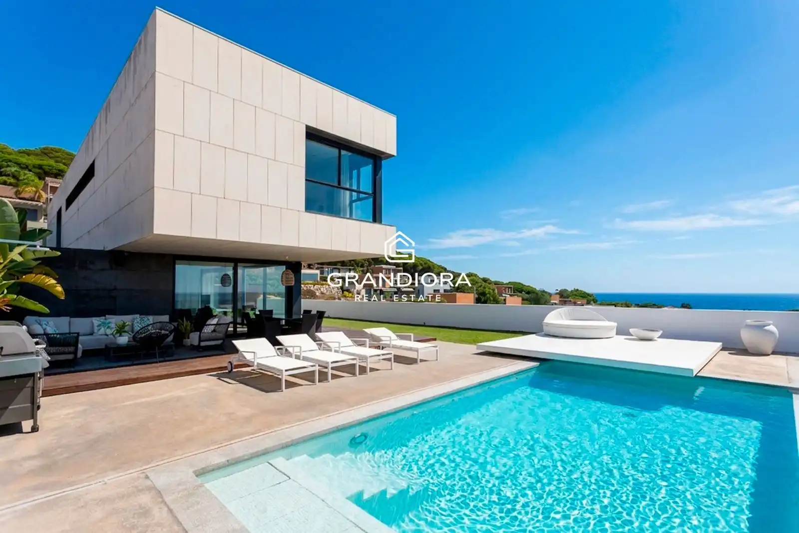 Casa amb piscina de lloguer a Calle Les Fonts