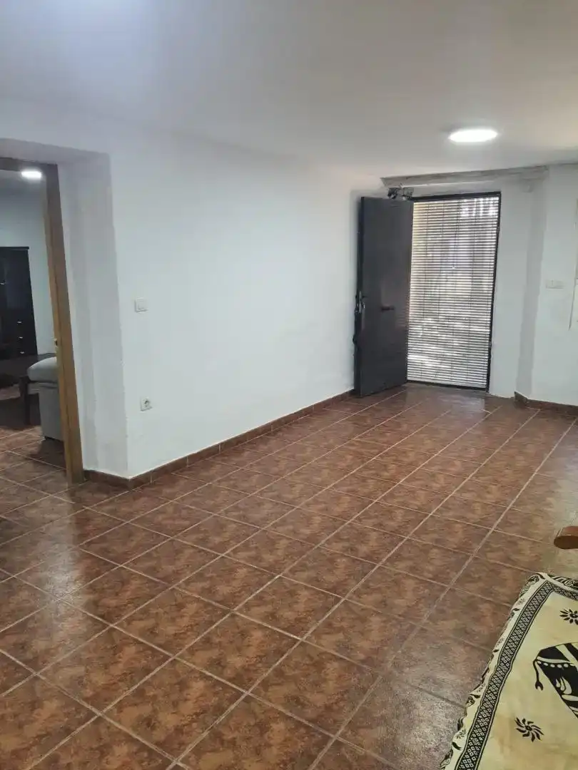 Finca rústica en venta en Villena con Jardín privado, Trastero y Amueblado