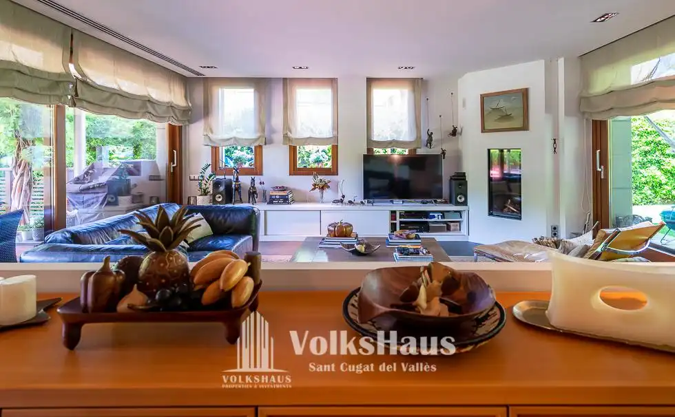 Wohnzimmer von Haus oder Chalet zum Verkauf in Sant Cugat del Vallès mit Klimaanlage, Heizung und Privatgarten