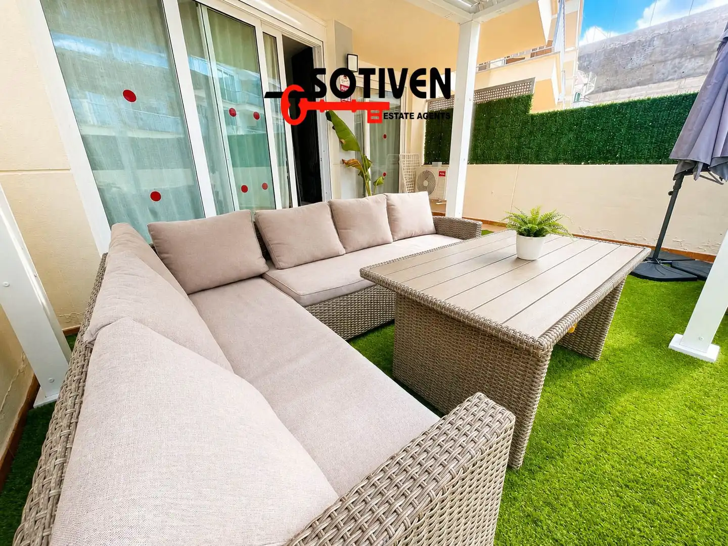 Terrassa de Apartament de lloguer en Santiago del Teide amb Terrassa i Piscina comunitària