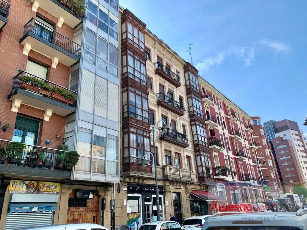 Wohnung zur Miete in La Casilla, Ametzola