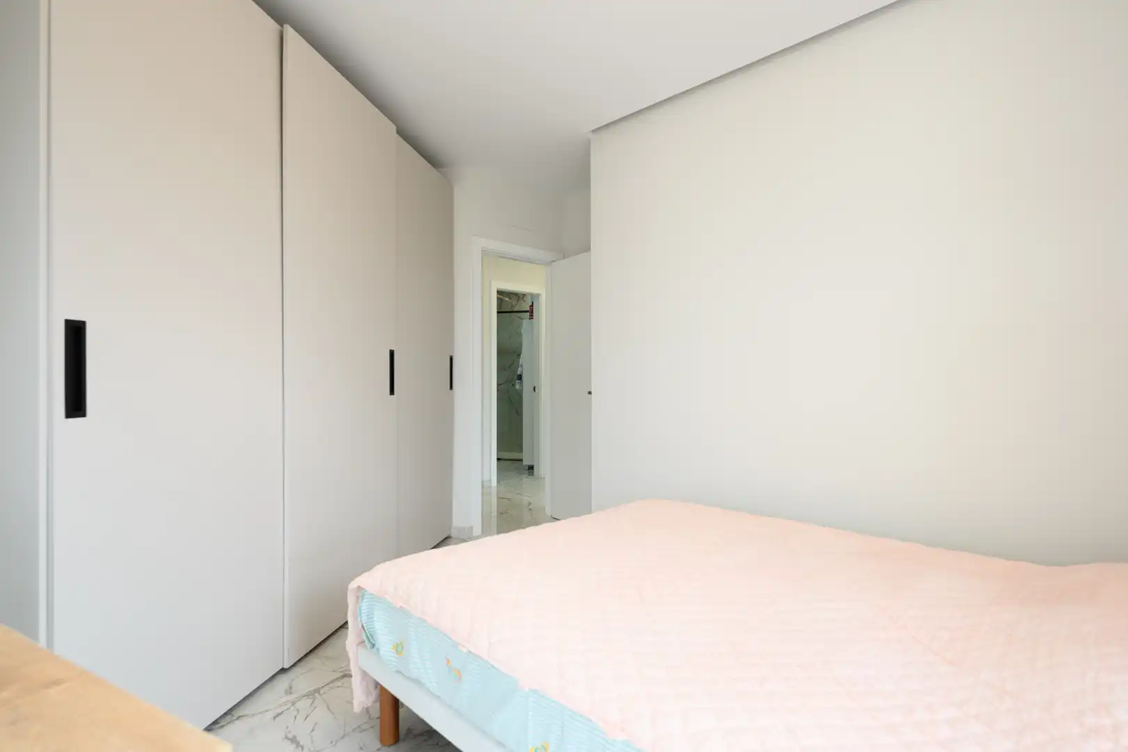 Schlafzimmer von Wohnung zum Verkauf in Las Palmas de Gran Canaria mit Möbliert