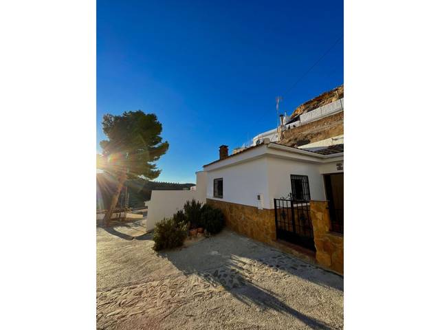 Finca rústica en Venta en Freila