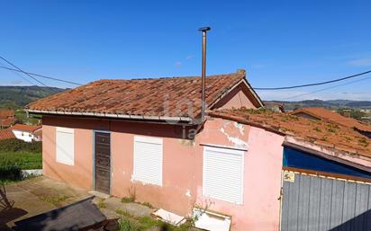 Vista exterior de Casa o xalet en venda en Torrelavega 