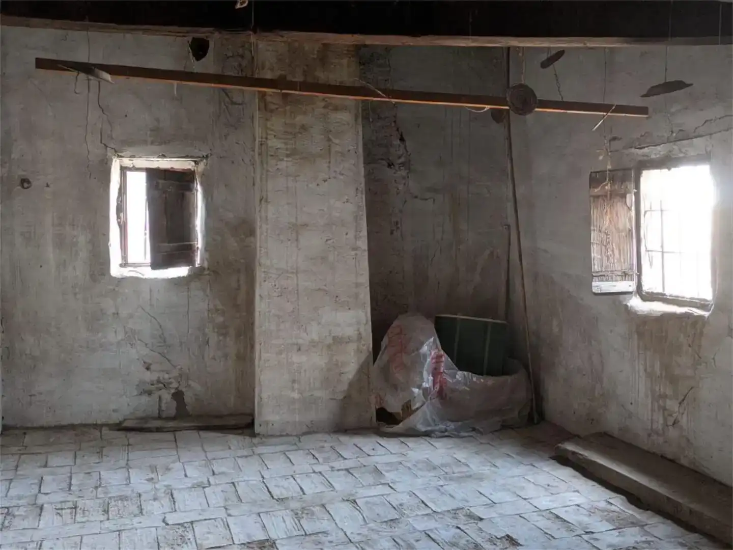 Casa adosada en venta en Rubielos de Mora con Trastero y Balcón