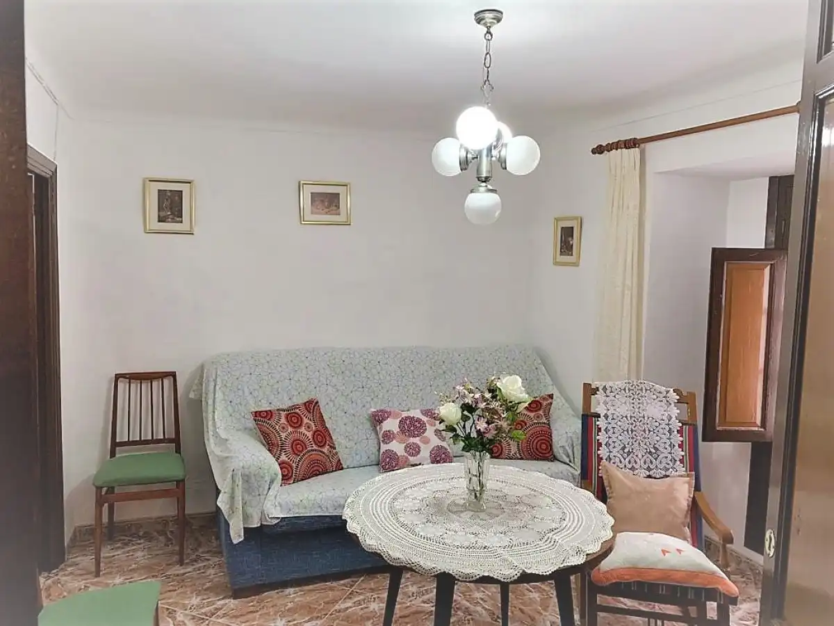 Country homes for sale in Iznájar