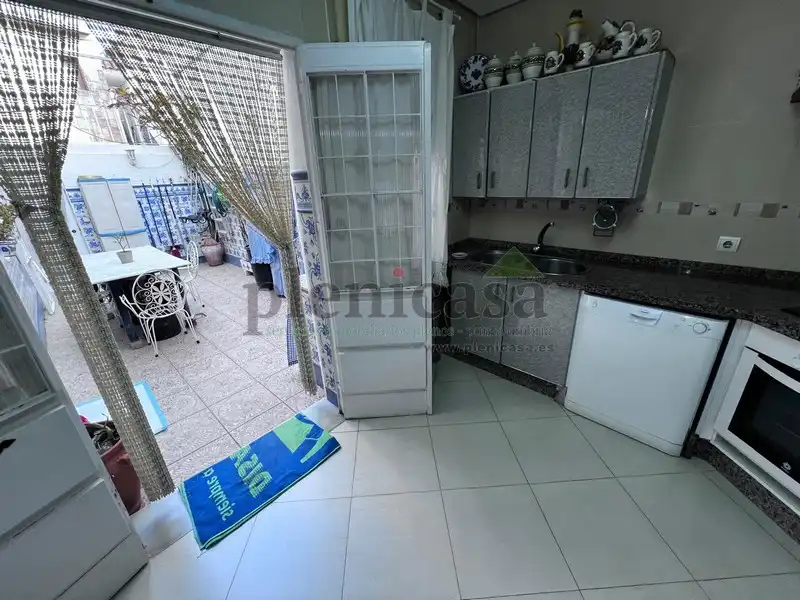 Cuina de Casa o xalet en venda en Punta Umbría amb Aire condicionat, Calefacció i Jardí privat