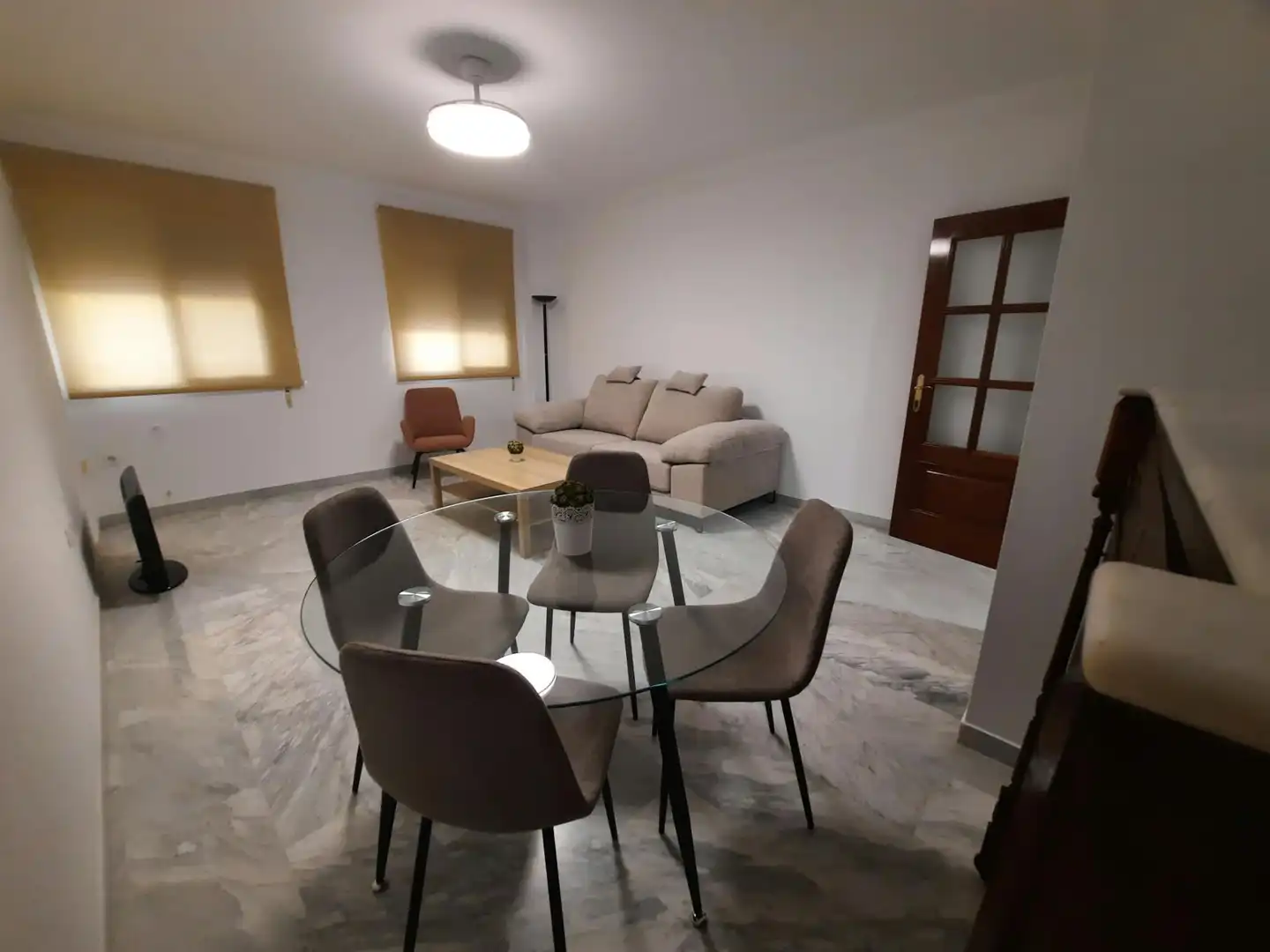 Apartamento con ascensor en alquiler en Pardaleras, imagen 4