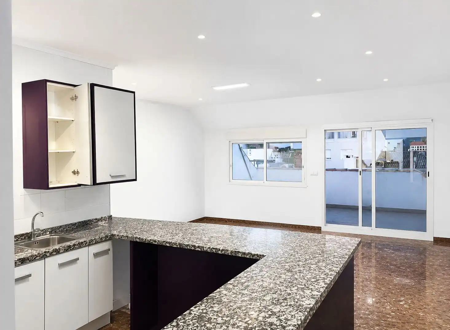 Kitchen of Attic for sale in Alzira  with Air Conditioner, Terrace and Alarm
