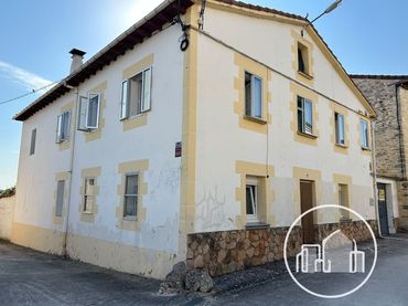 Casa con balcón en venta en Villarcayo de Merindad de Castilla la Vieja