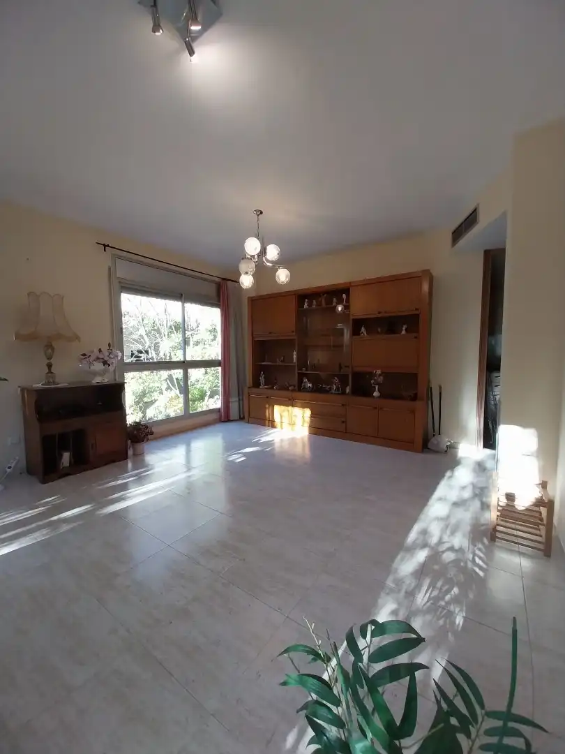 Piso en venta en Carrer d'en Narcís Monturiol, Sant Narcís