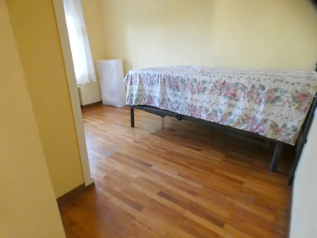 Habitación de Casa o chalet en venta en Premià de Dalt con Calefacción, Jardín privado y Parquet