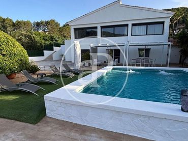 Casa con balcón en venta en Carcaixent