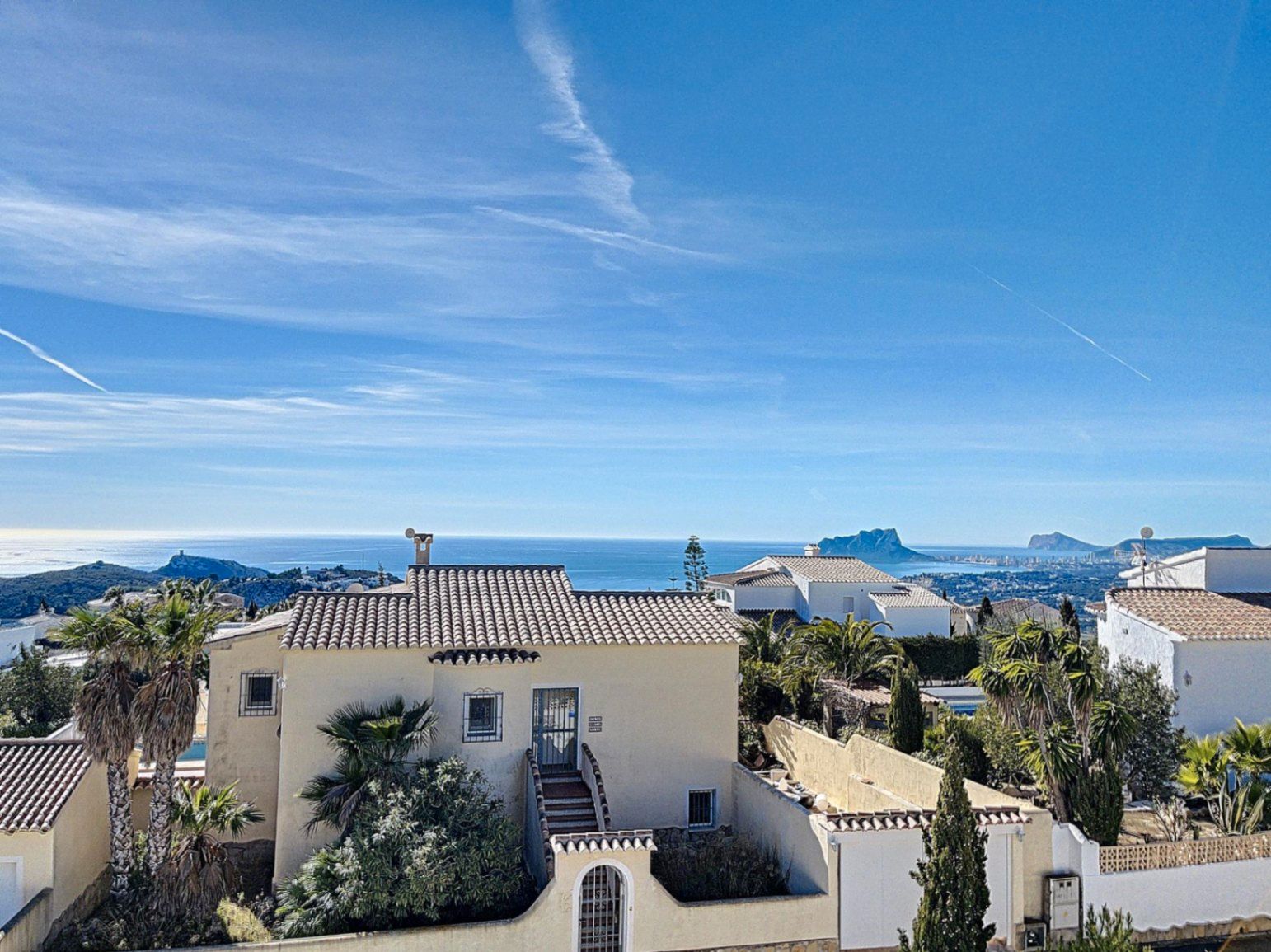 Vista exterior de Casa o xalet en venda en Benitachell / El Poble Nou de Benitatxell amb Calefacció, Jardí privat i Terrassa