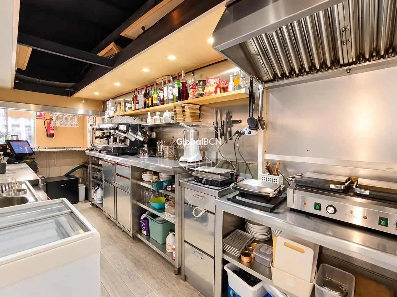 Business premises for transfer in calle de Pau Alsina, imagen 8