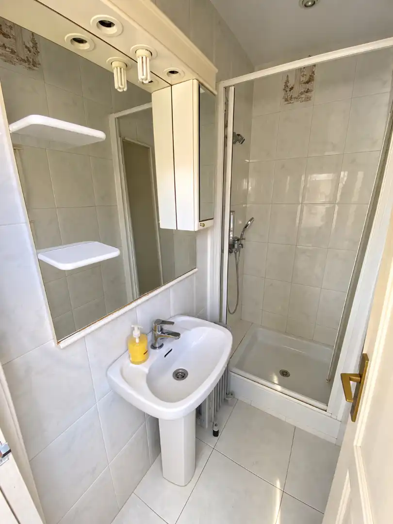 Baño de Casa adosada en venta en Nou Barris