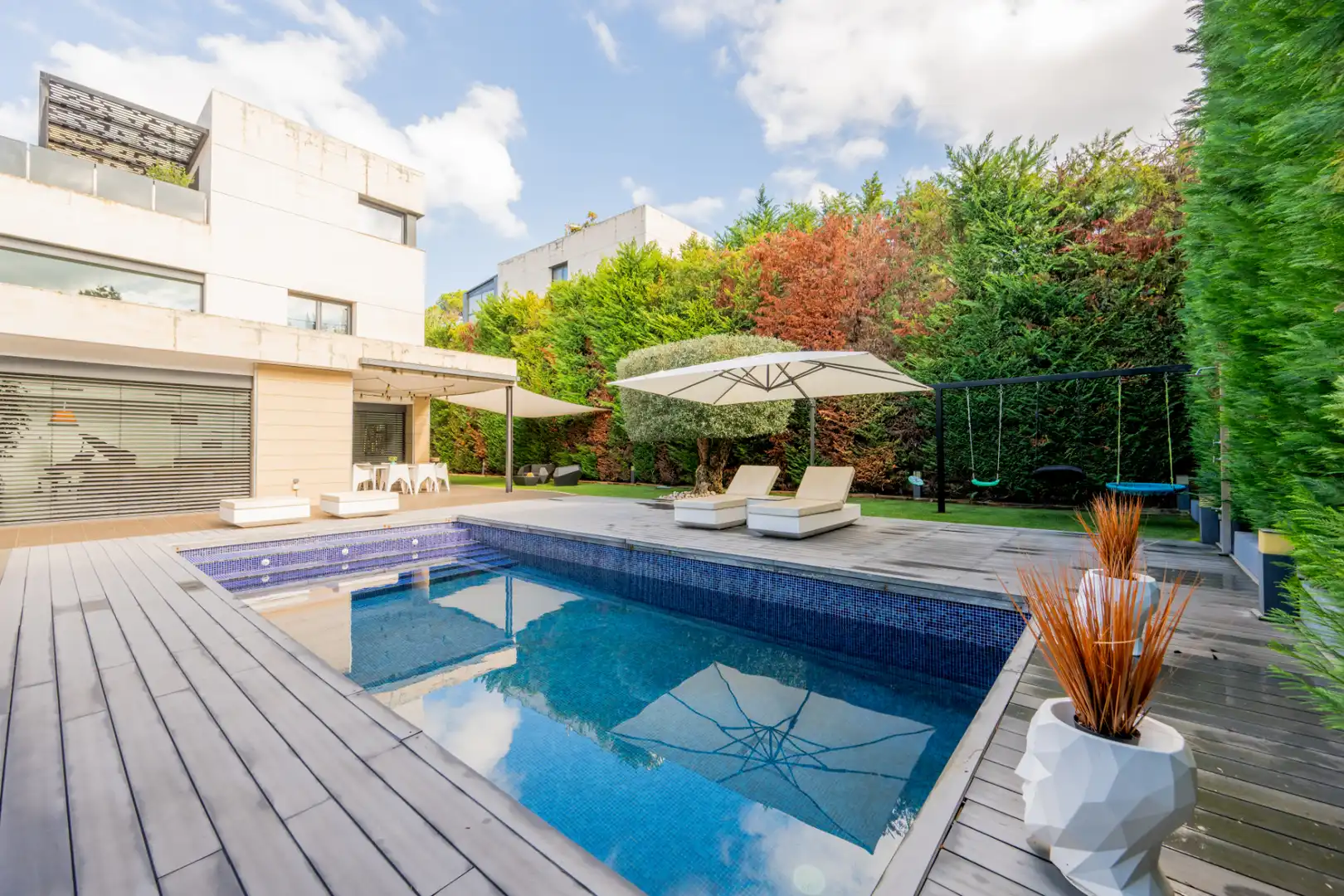 Piscina de Casa o chalet en venta en Sant Cugat del Vallès con Aire acondicionado, Calefacción y Jardín privado