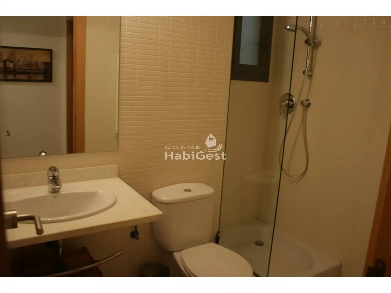 Badezimmer von Wohnung zum Verkauf in Girona mit Heizung, Möbliert und Balkon